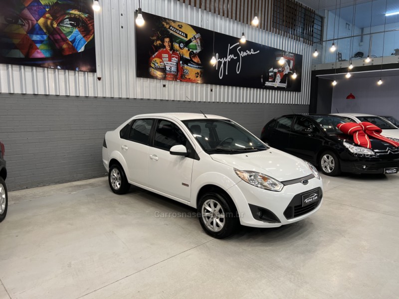 FIESTA 1.6 MPI CLASS 8V GASOLINA 4P MANUAL - 2012 - CAXIAS DO SUL