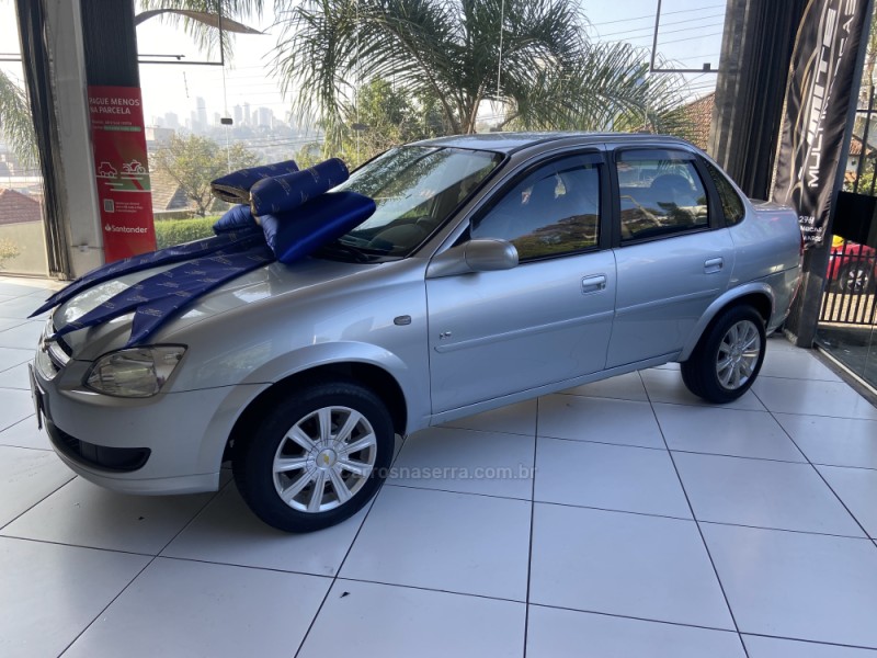 CLASSIC 1.0 MPFI LIFE 8V FLEX 4P MANUAL - 2011 - NOVO HAMBURGO