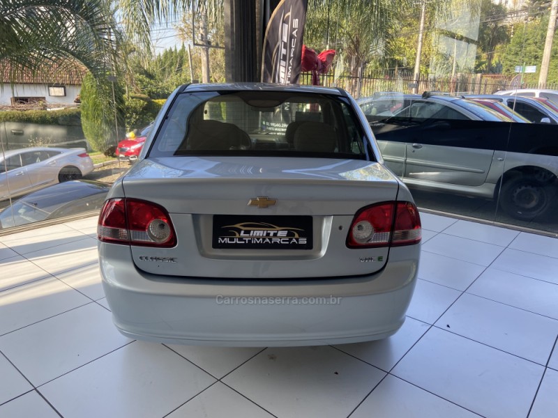 CLASSIC 1.0 MPFI LIFE 8V FLEX 4P MANUAL - 2011 - NOVO HAMBURGO