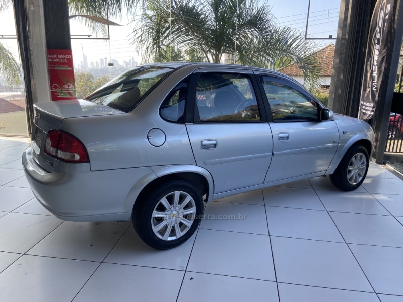 CLASSIC 1.0 MPFI LIFE 8V FLEX 4P MANUAL - 2011 - NOVO HAMBURGO