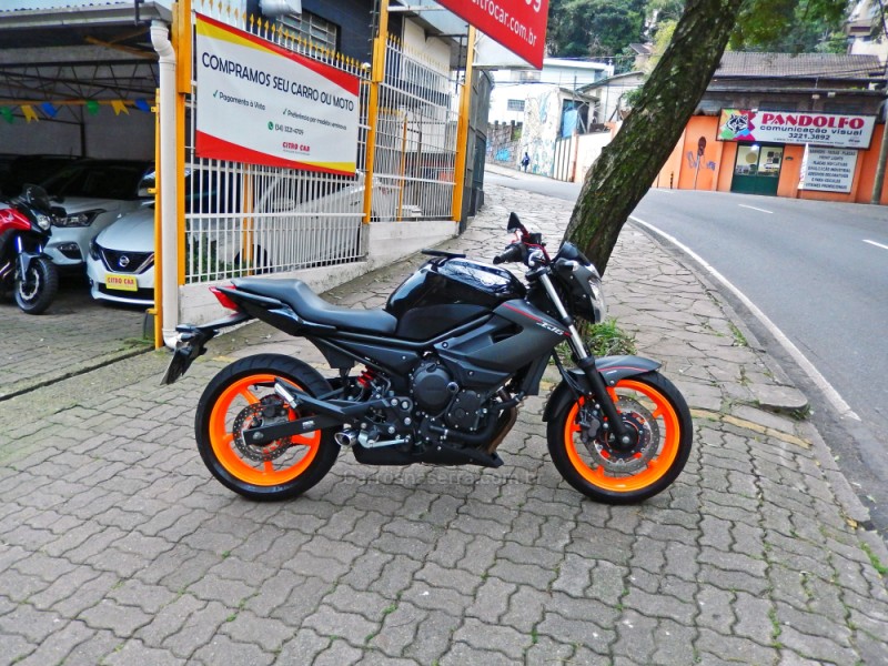 XJ6 N ABS - 2016 - CAXIAS DO SUL