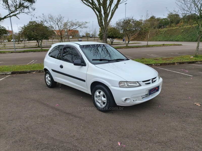 CELTA 1.0 MPFI 8V GASOLINA 2P MANUAL - 2002 - BENTO GONçALVES
