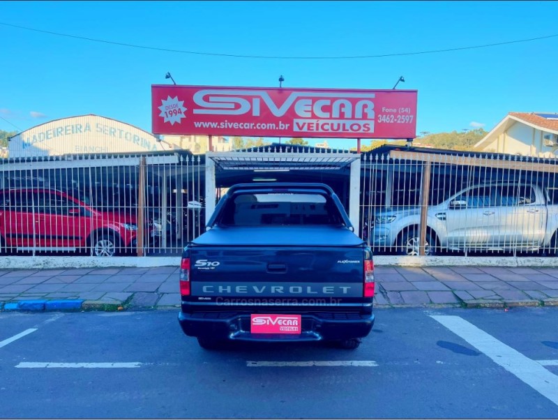 S10 2.4 MPFI ADVANTAGE 4X2 CD 8V GASOLINA 4P MANUAL - 2008 - GARIBALDI