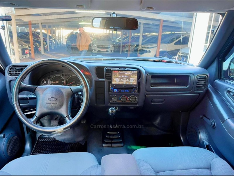 S10 2.4 MPFI ADVANTAGE 4X2 CD 8V GASOLINA 4P MANUAL - 2008 - GARIBALDI