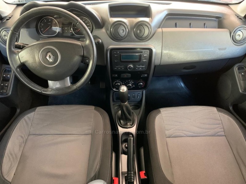DUSTER 1.6 DYNAMIQUE 4X2 16V FLEX 4P MANUAL - 2013 - CAXIAS DO SUL