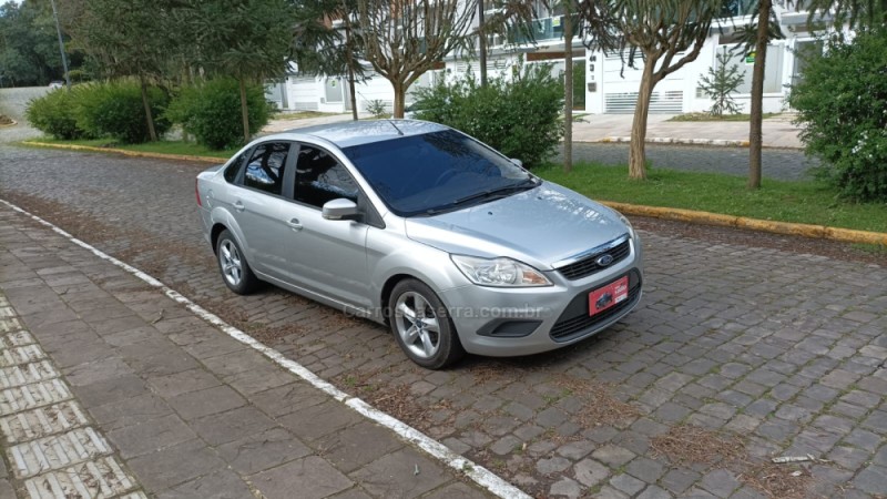 FOCUS 2.0 FC 16V GASOLINA 4P MANUAL - 2009 - FARROUPILHA