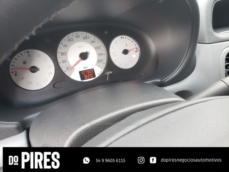 CLIO 1.0 CAMPUS 16V FLEX 2P MANUAL - 2011 - CAXIAS DO SUL