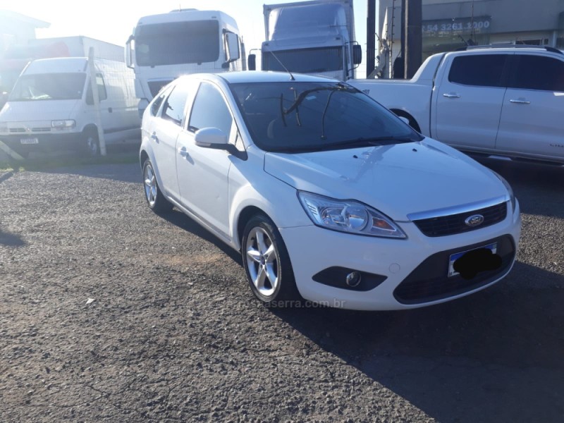 FOCUS 1.6 8V FLEX 4P MANUAL - 2013 - FARROUPILHA