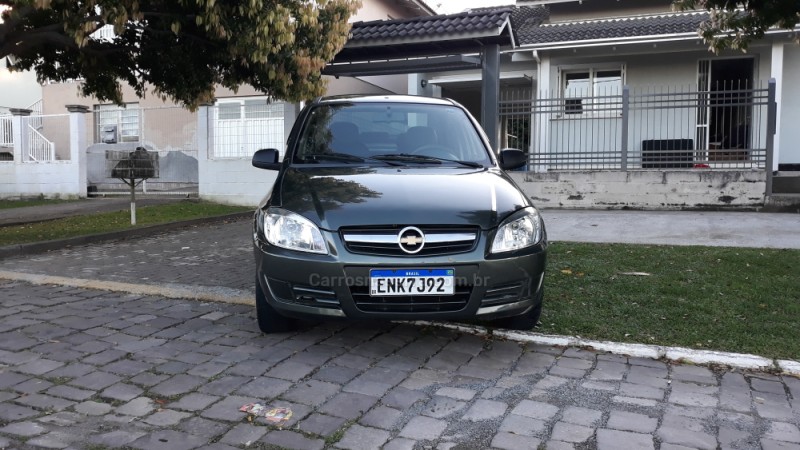 PRISMA 1.0 MPFI VHCE MAXX 8V FLEX 4P MANUAL - 2010 - FARROUPILHA