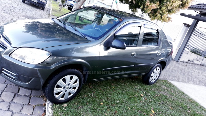 prisma 1.0 mpfi vhce maxx 8v flex 4p manual 2010 farroupilha