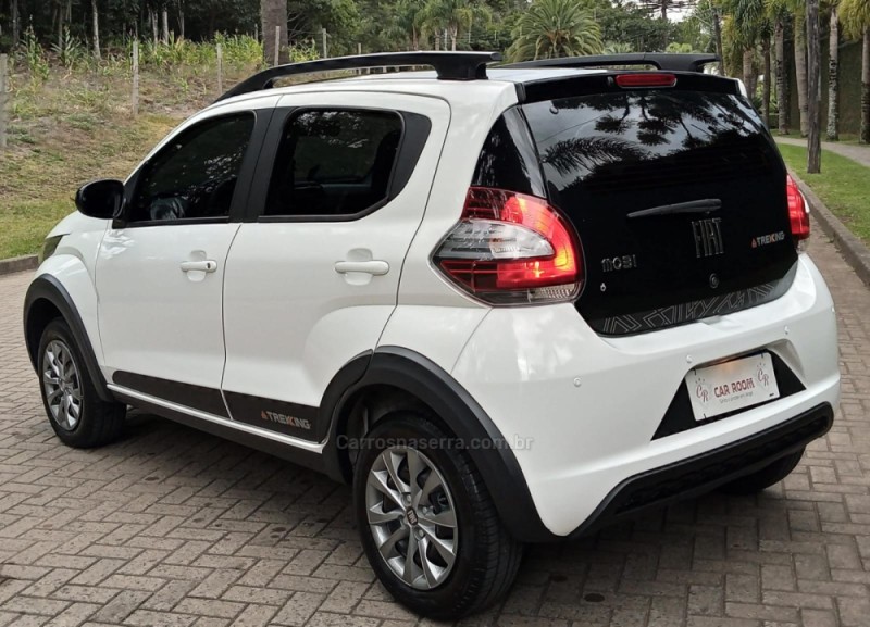 MOBI 1.0 TREKKING 8V FLEX 4P MANUAL - 2021 - CAXIAS DO SUL