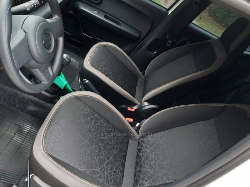 MOBI 1.0 TREKKING 8V FLEX 4P MANUAL - 2021 - CAXIAS DO SUL