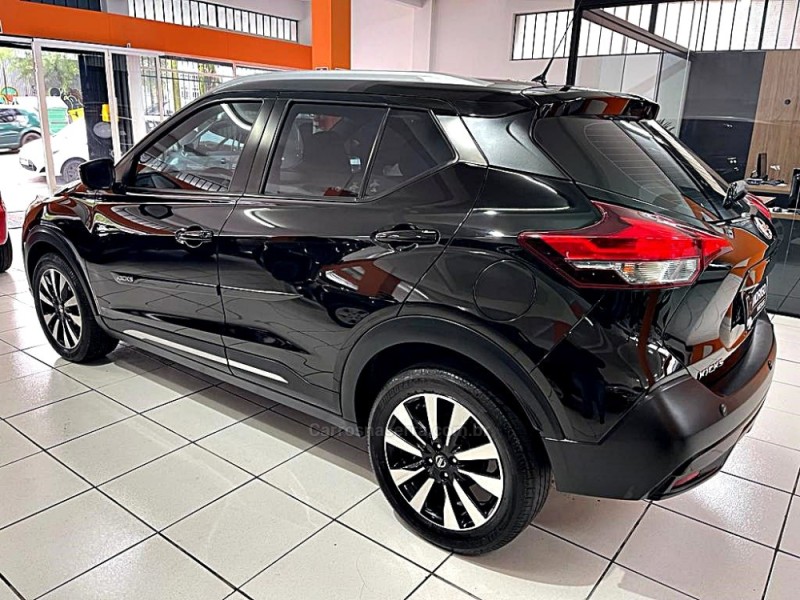 KICKS 1.6 16V FLEX SL PACK TECH 4P XTRONIC - 2017 - CAXIAS DO SUL