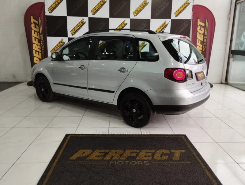 SPACEFOX 1.6 MI 8V FLEX 4P MANUAL - 2009 - PORTãO