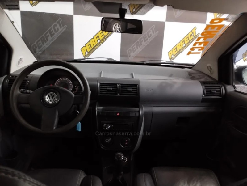 SPACEFOX 1.6 MI 8V FLEX 4P MANUAL - 2009 - PORTãO