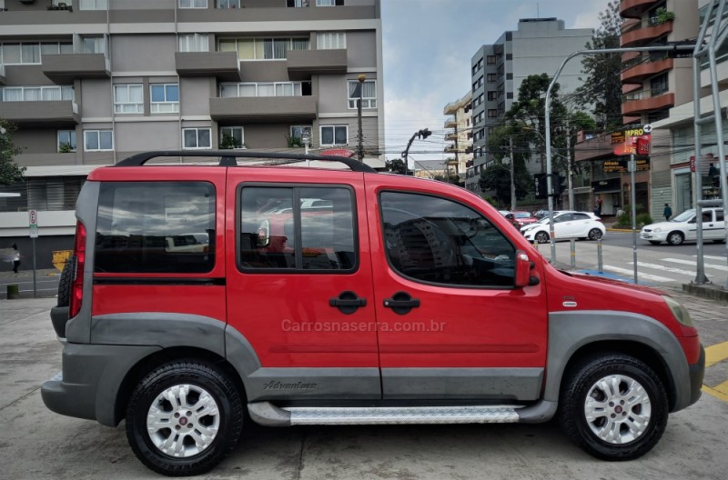 DOBLÓ 1.8 MPI ADVENTURE LOCKER 8V FLEX 4P MANUAL - 2011 - CAXIAS DO SUL