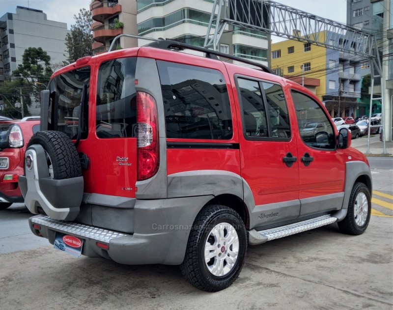 DOBLÓ 1.8 MPI ADVENTURE LOCKER 8V FLEX 4P MANUAL - 2011 - CAXIAS DO SUL