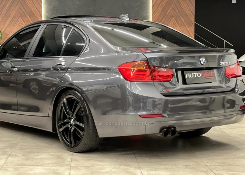 328I 2.0 SEDAN 16V GASOLINA 4P AUTOMÁTICO - 2012 - CAMPO BOM