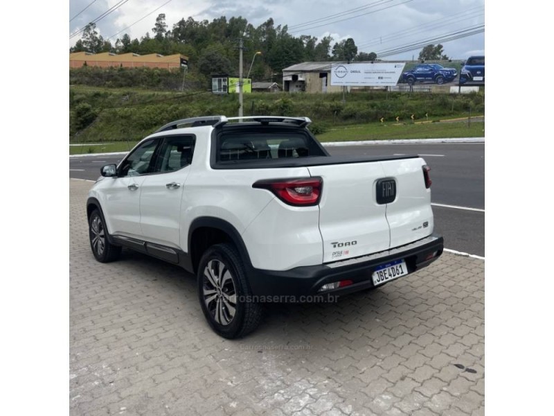 TORO 2.0 16V TURBO DIESEL VOLCANO 4WD AUTOMÁTICO - 2022 - CAXIAS DO SUL