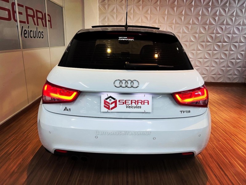 A1 1.4 TFSI ATTRACTION 16V 122CV GASOLINA 4P AUTOMÁTICO - 2013 - CAXIAS DO SUL