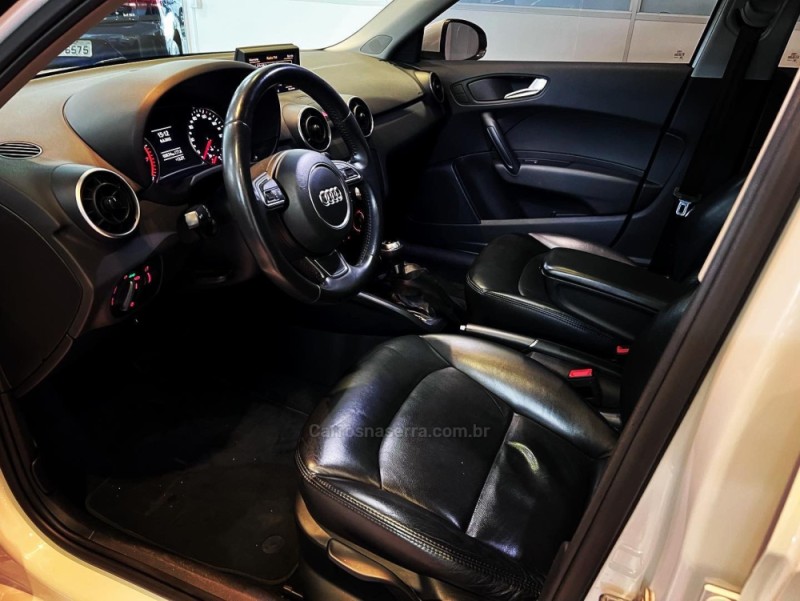 A1 1.4 TFSI ATTRACTION 16V 122CV GASOLINA 4P AUTOMÁTICO - 2013 - CAXIAS DO SUL