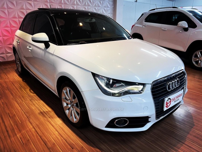 A1 1.4 TFSI ATTRACTION 16V 122CV GASOLINA 4P AUTOMÁTICO - 2013 - CAXIAS DO SUL