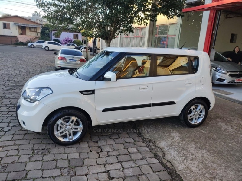 SOUL 1.6 EX 16V GASOLINA 4P MANUAL - 2010 - GUAPORé