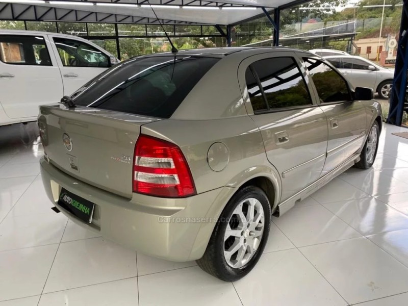 ASTRA 2.0 MPFI 8V FLEX 4P MANUAL - 2009 - IGREJINHA