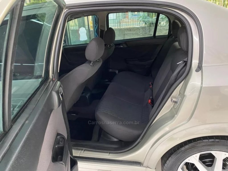 ASTRA 2.0 MPFI 8V FLEX 4P MANUAL - 2009 - IGREJINHA