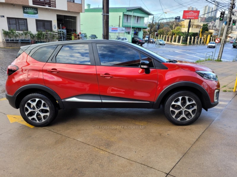 CAPTUR 1.6 16V FLEX INTENSE AUTOMÁTICO - 2019 - CAXIAS DO SUL