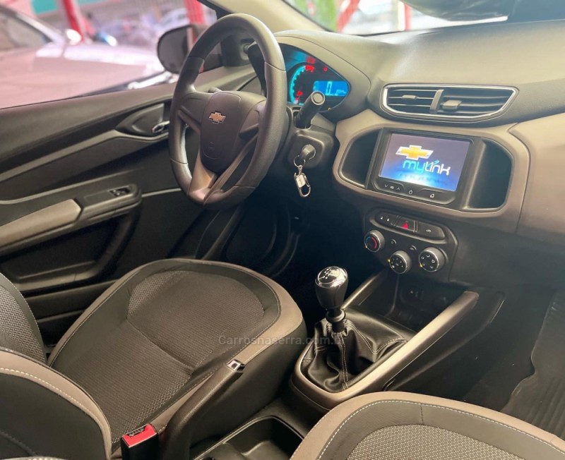 PRISMA 1.4 MPFI LT 8V FLEX 4P MANUAL - 2015 - DOIS IRMãOS