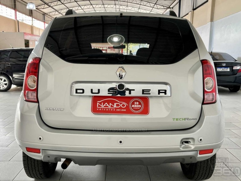 DUSTER 1.6 DYNAMIQUE 4X2 16V FLEX 4P MANUAL - 2014 - ESTâNCIA VELHA