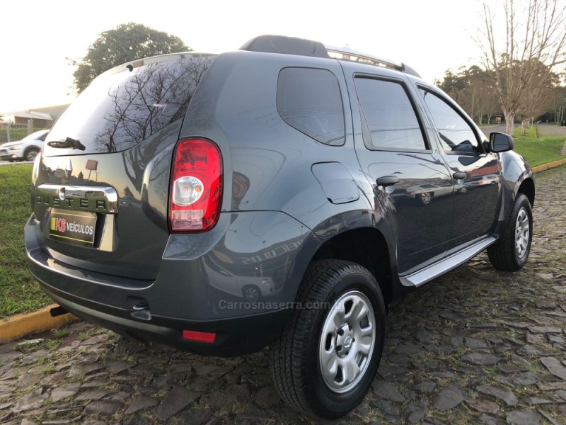 DUSTER 1.6 EXPRESSION 4X2 16V FLEX 4P MANUAL - 2012 - DOIS IRMãOS