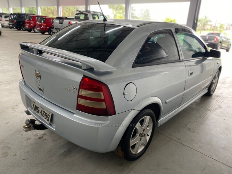 ASTRA 2.0 MPFI ADVANTAGE 8V FLEX 2P MANUAL - 2007 - BOM PRINCíPIO