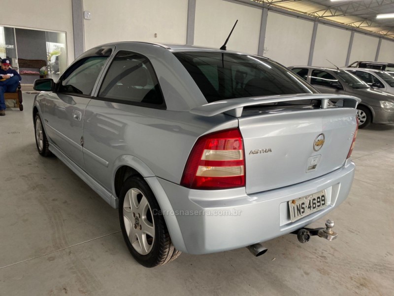 ASTRA 2.0 MPFI ADVANTAGE 8V FLEX 2P MANUAL - 2007 - BOM PRINCíPIO