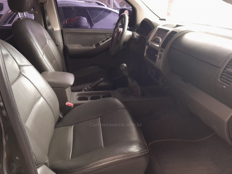 FRONTIER 2.5 SE ATTACK 4X4 CD TURBO ELETRONIC DIESEL 4P MANUAL - 2013 - CAXIAS DO SUL