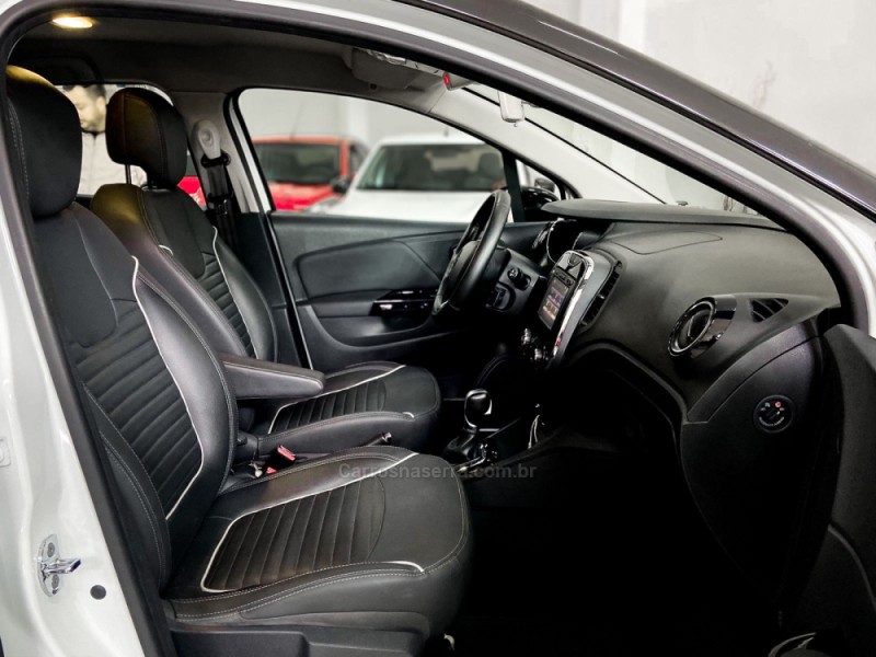 CAPTUR 1.6 16V FLEX INTENSE AUTOMÁTICO - 2019 - PASSO FUNDO