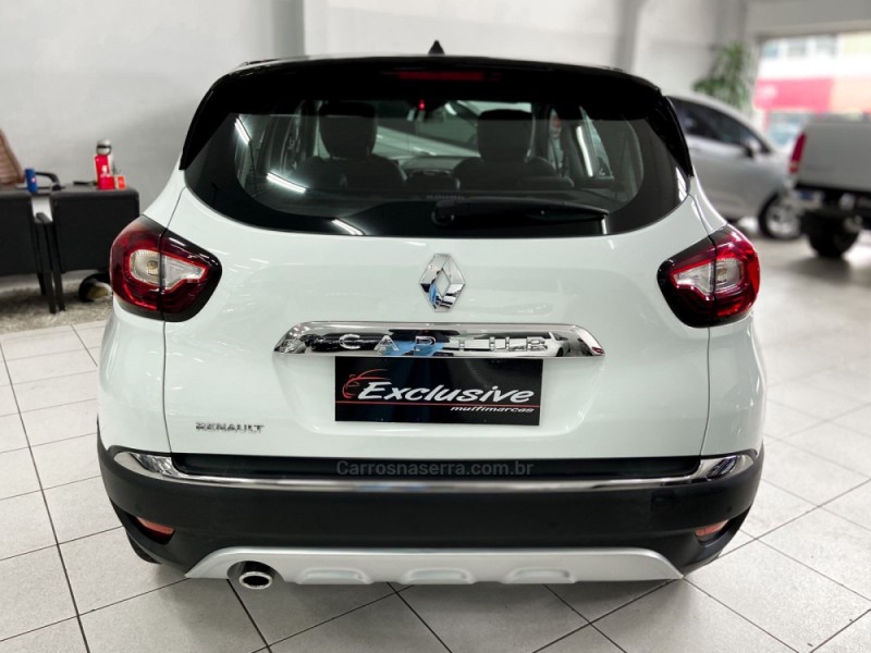 CAPTUR 1.6 16V FLEX INTENSE AUTOMÁTICO - 2019 - PASSO FUNDO