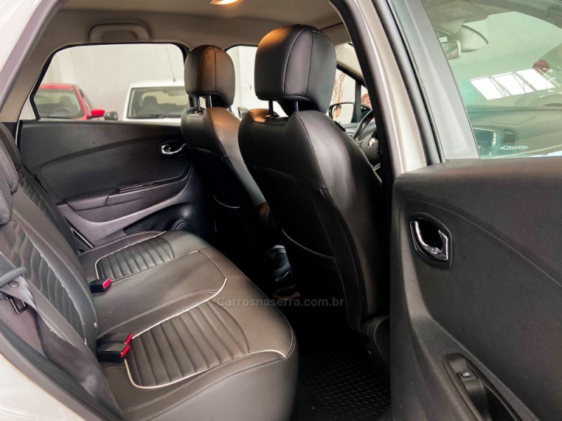 CAPTUR 1.6 16V FLEX INTENSE AUTOMÁTICO - 2019 - PASSO FUNDO