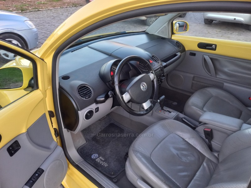 NEW BEETLE 2.0 MI 8V GASOLINA 2P TIPTRONIC - 2009 - FARROUPILHA