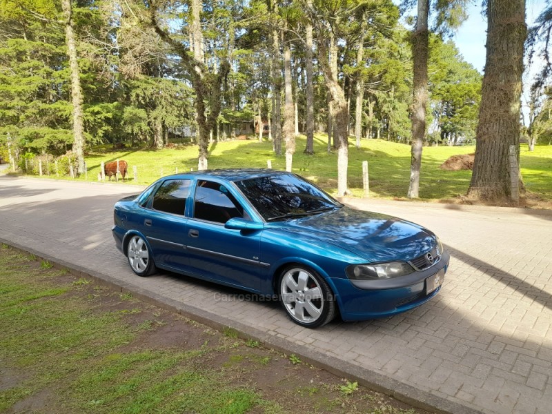 VECTRA 2.0 MPFI GLS 8V GASOLINA 4P MANUAL