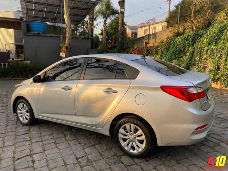 HB20S 1.6 COMFORT PLUS 16V FLEX 4P MANUAL - 2017 - CAXIAS DO SUL