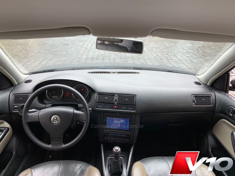 GOLF 1.6 MI SPORTLINE 8V FLEX 4P MANUAL - 2009 - CAXIAS DO SUL