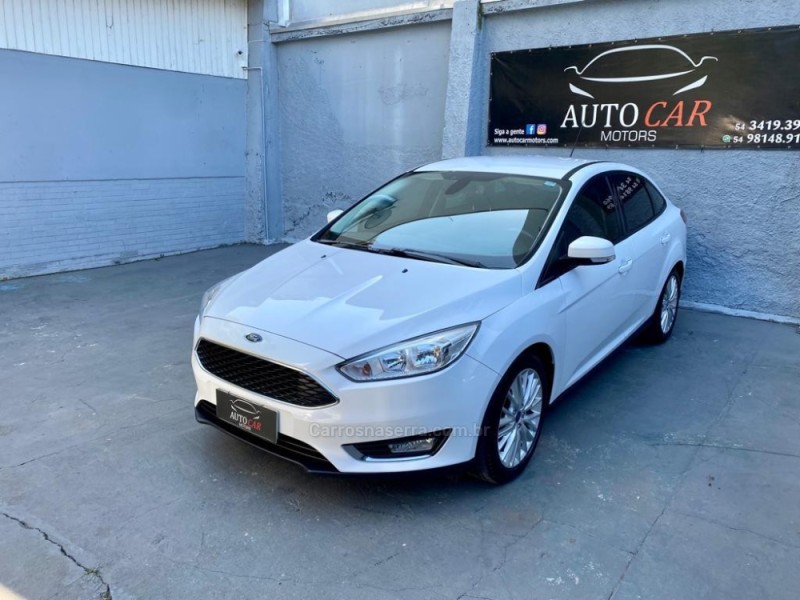 FOCUS 2.0 SE PLUS FASTBACK 16V FLEX 4P AUTOMÁTICO - 2016 - CAXIAS DO SUL