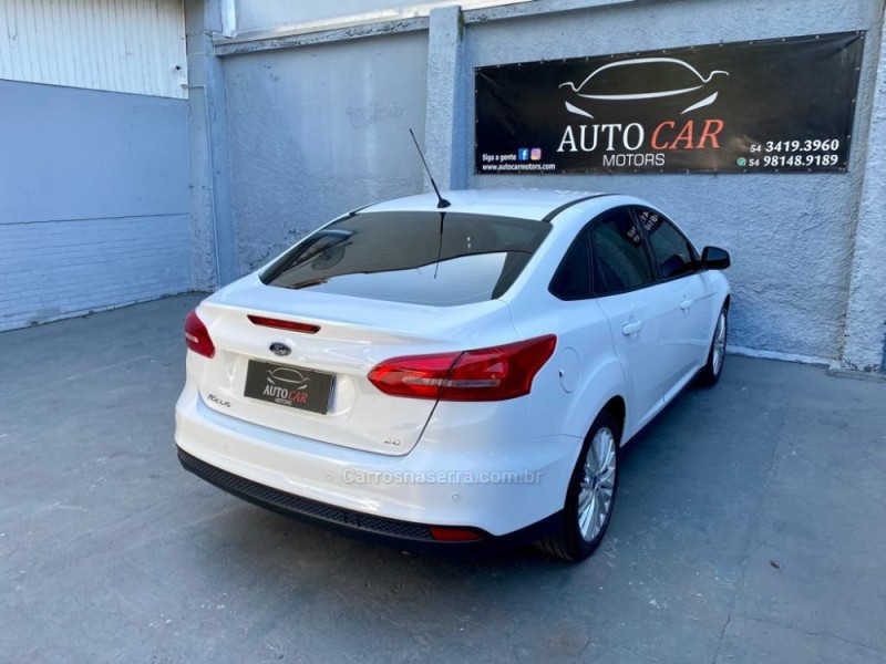 FOCUS 2.0 SE PLUS FASTBACK 16V FLEX 4P AUTOMÁTICO - 2016 - CAXIAS DO SUL