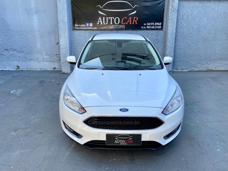 FOCUS 2.0 SE PLUS FASTBACK 16V FLEX 4P AUTOMÁTICO - 2016 - CAXIAS DO SUL