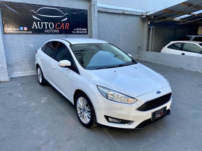 FOCUS 2.0 SE PLUS FASTBACK 16V FLEX 4P AUTOMÁTICO - 2016 - CAXIAS DO SUL