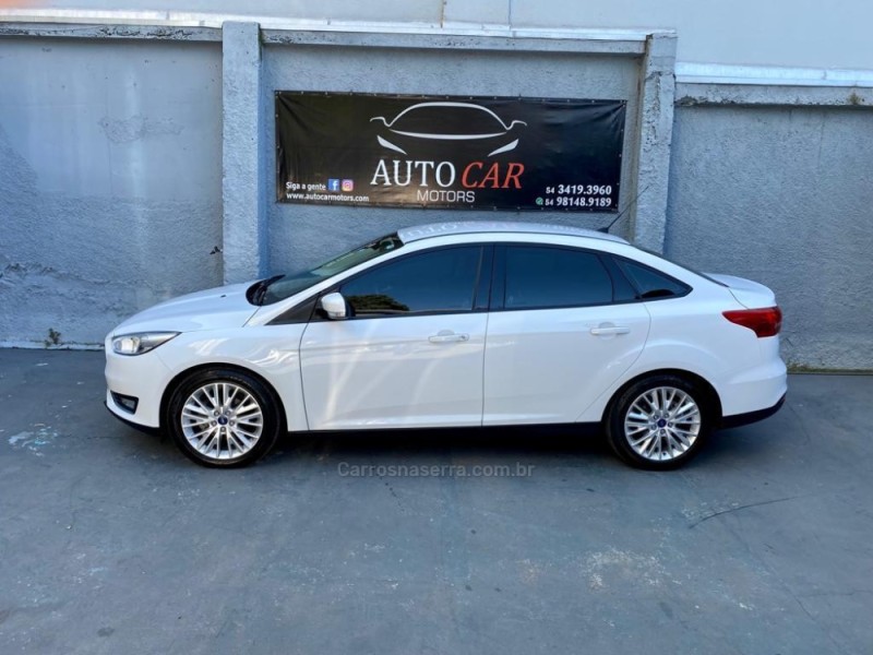 FOCUS 2.0 SE PLUS FASTBACK 16V FLEX 4P AUTOMÁTICO - 2016 - CAXIAS DO SUL