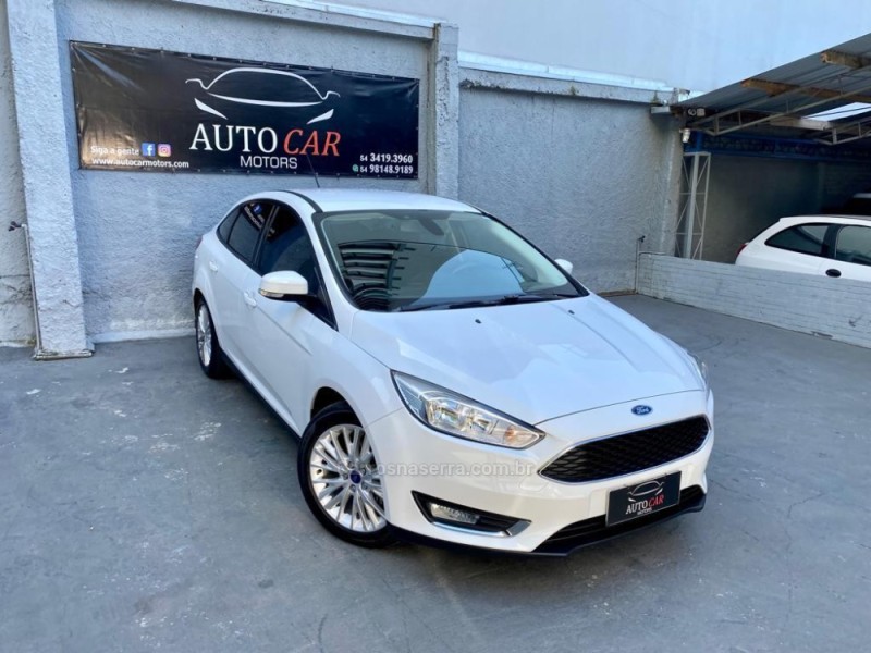 focus 2.0 se plus fastback 16v flex 4p automatico 2016 caxias do sul