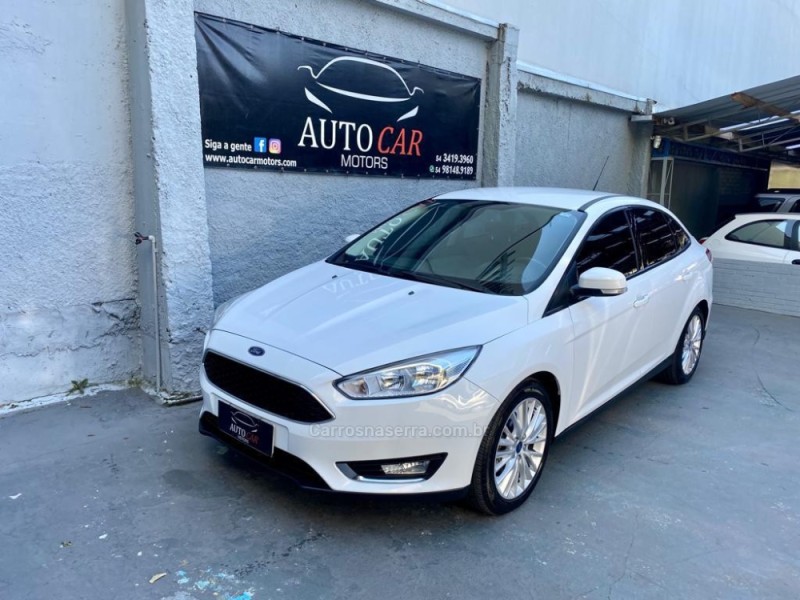 FOCUS 2.0 SE PLUS FASTBACK 16V FLEX 4P AUTOMÁTICO - 2016 - CAXIAS DO SUL